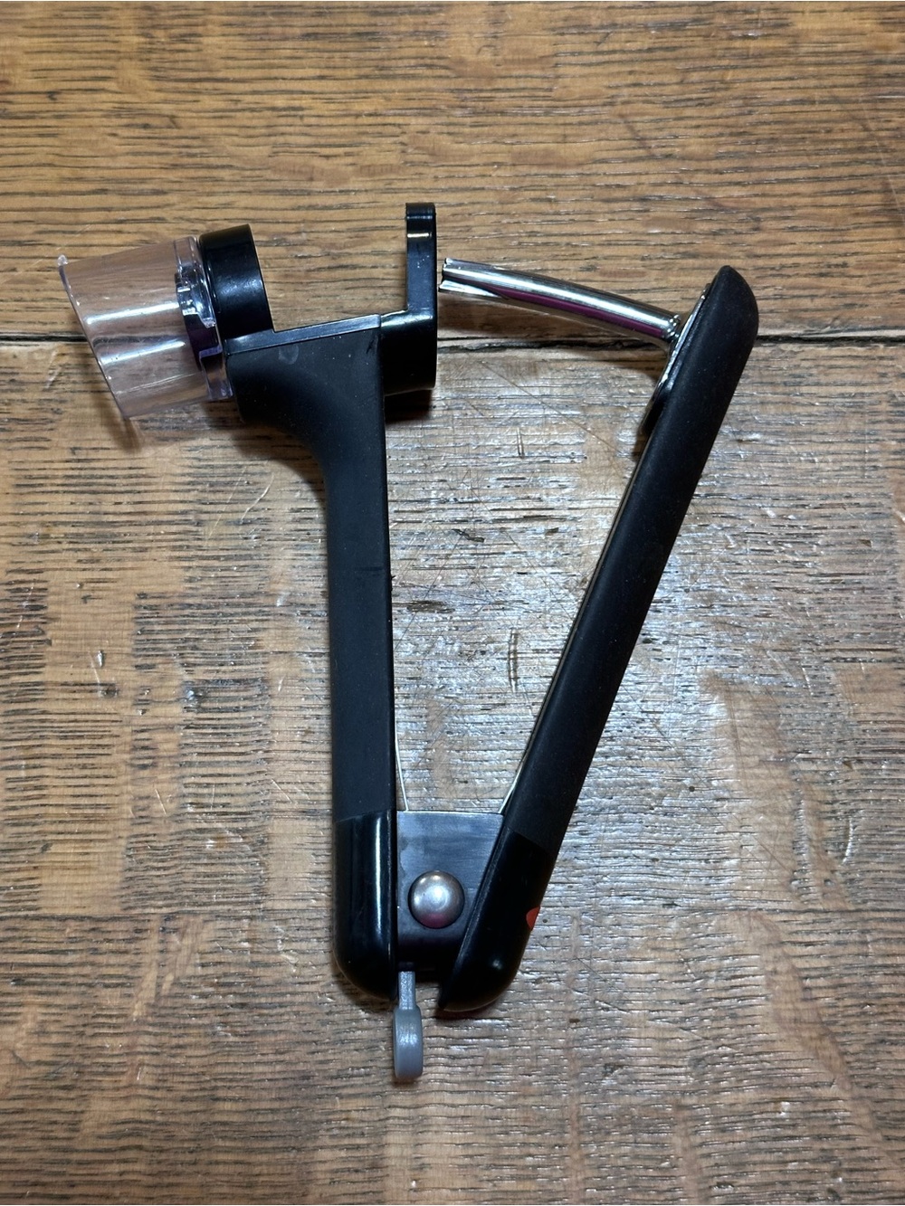 OXO Good Grips Cherry &‎ Olive Pitter - Black